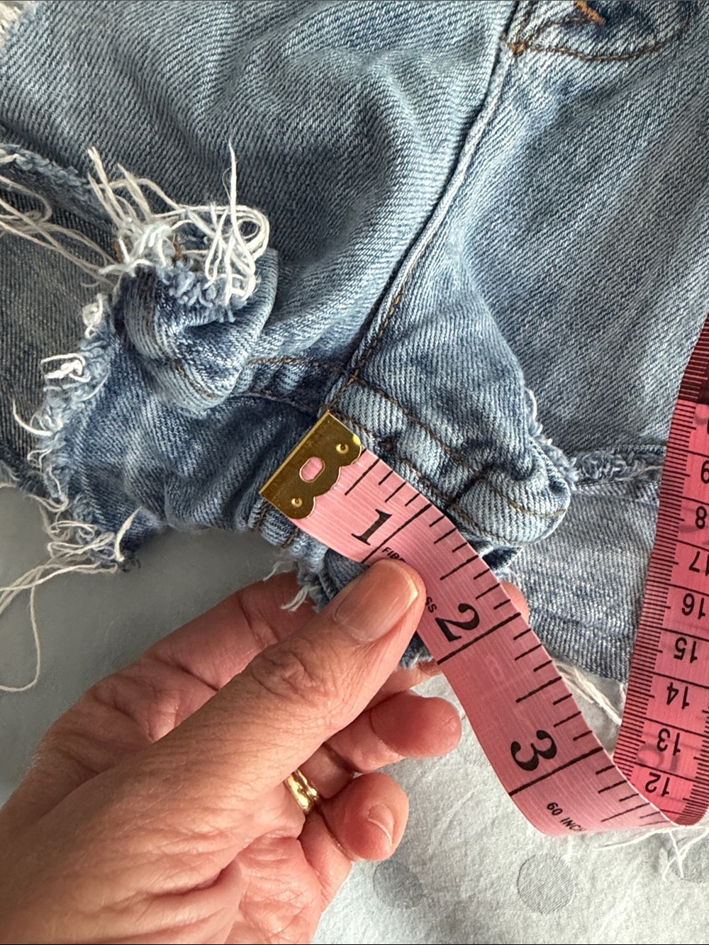 Hudson Jeans Light Blue Distressed Denim Cutoff Shorts, Size 28 - Picture 7 of 7